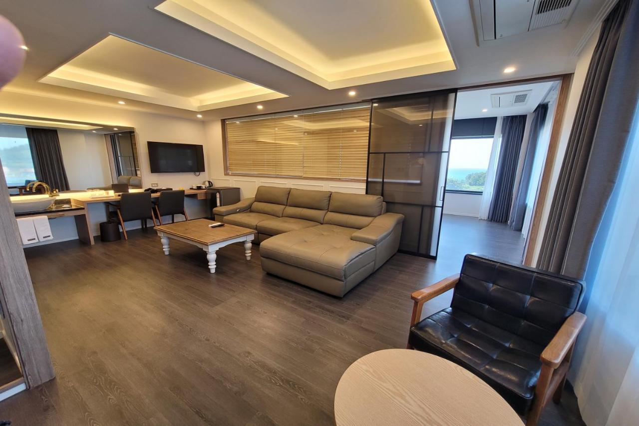 Casaloma Hotel Seogwipo Esterno foto